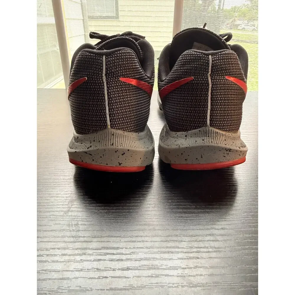 Nike Run Swift Running Shoes Black Red Mens Size 8.5 Athletic Sneakers Casual